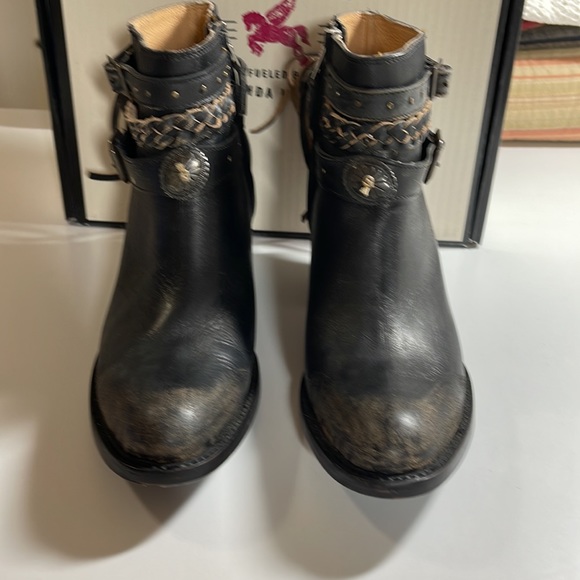 Idyllwind by Miranda Lambert booties - Picture 2 of 8